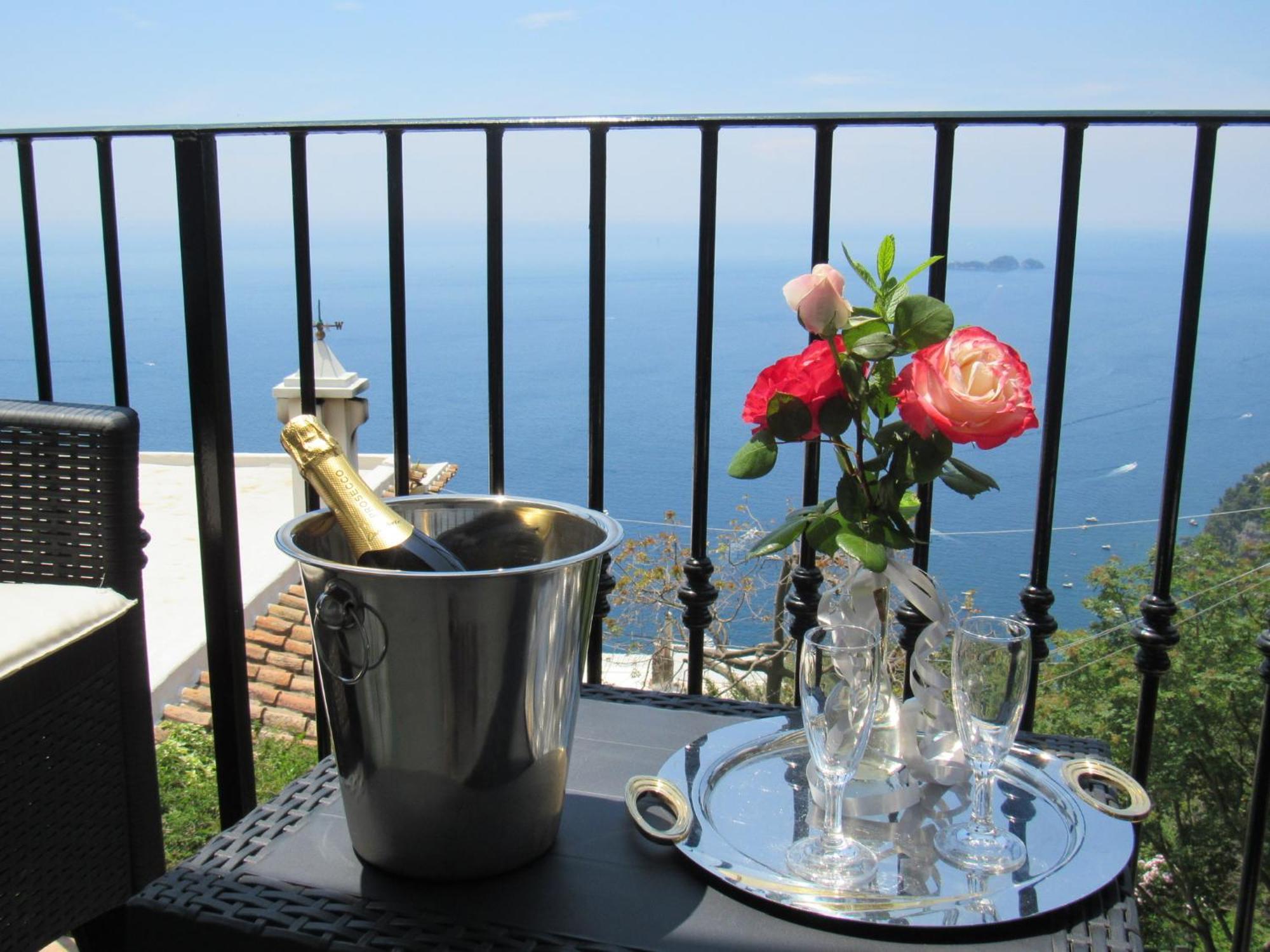 Casa Vacanze Il Libeccio Positano Kültér fotó